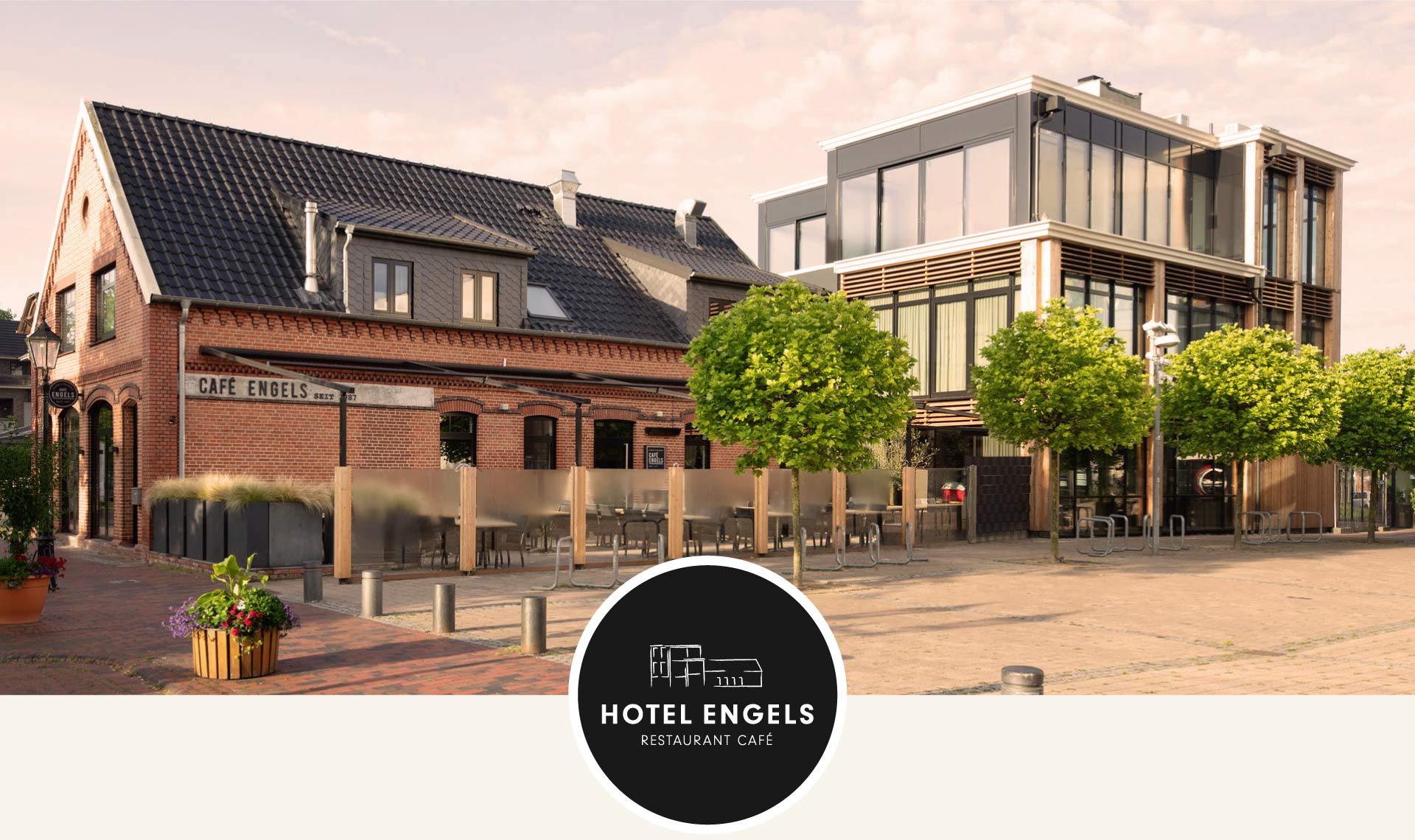 Hotel Engels vor malerischer Kulisse